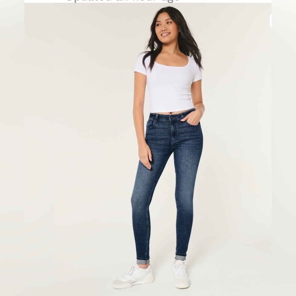 Hollister Women's Blue Skinny Jeans. Sz: 7R